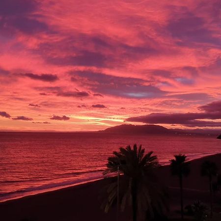 Appartement Moderno piso céntrico frente al mar con gran terraza à Rincón de la Victoria Extérieur photo