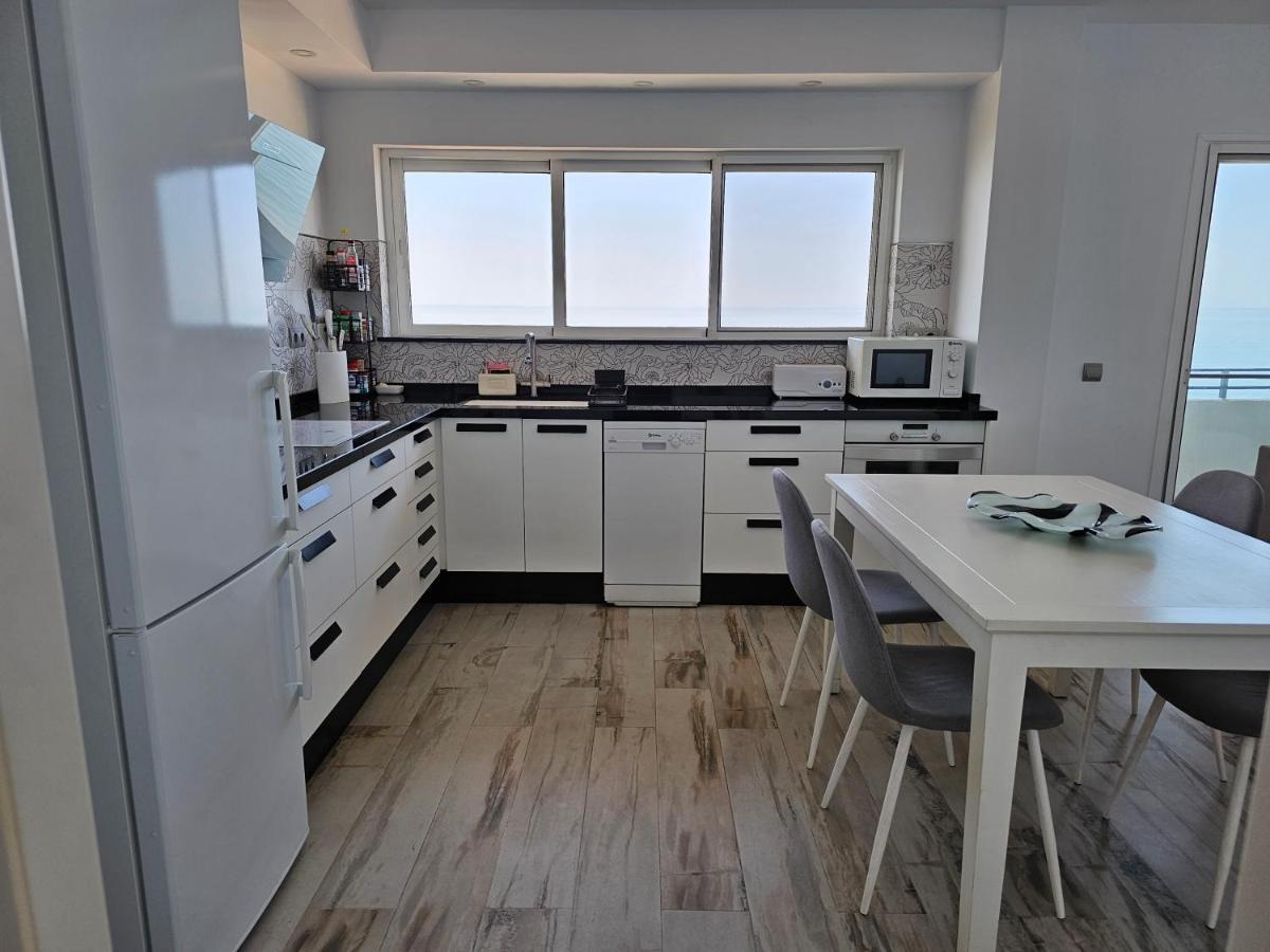 Appartement Moderno piso céntrico frente al mar con gran terraza à Rincón de la Victoria Extérieur photo